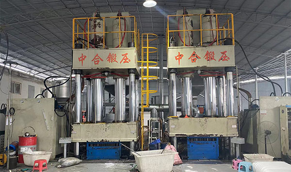 1000噸四柱液壓機(jī)（復(fù)合材料模壓、陶瓷粉末成型）